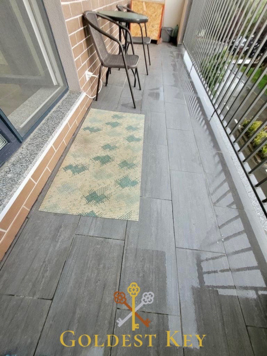Apartament cu două camere,balcon+parcare-Valea Chintaului