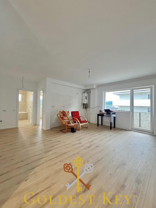 Apartament spațios cu 2 camere, terasă, etaj intermediar și parcare