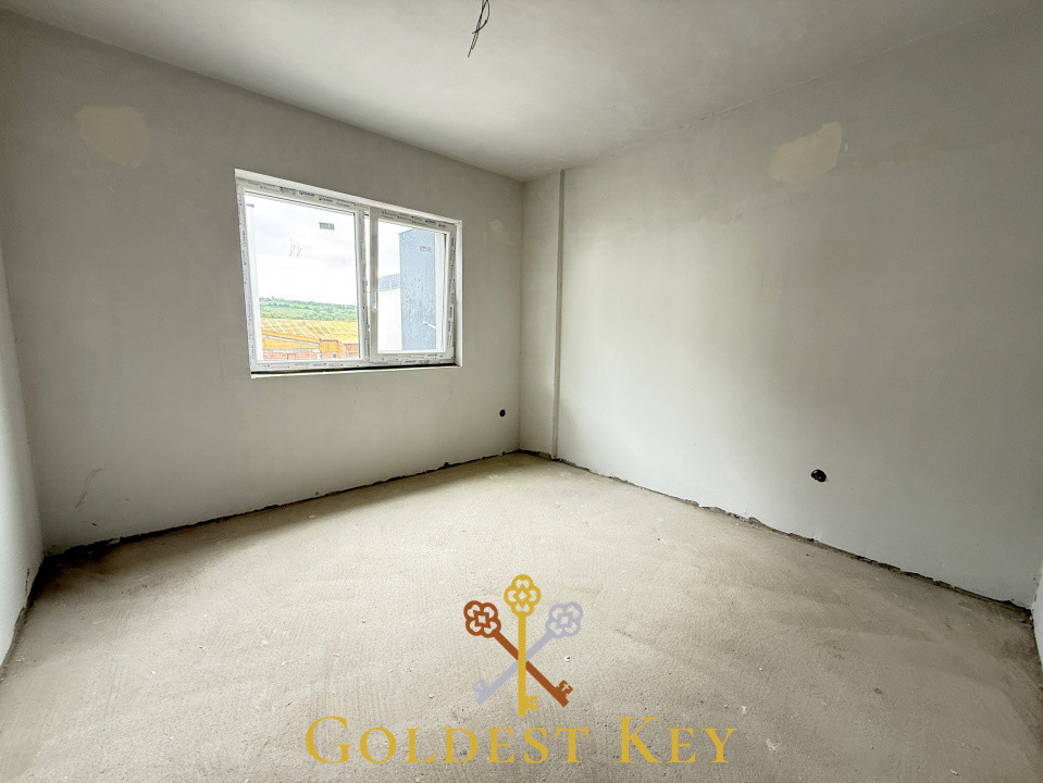 Apartament compartimentat modern - 2 camere și balcon - SEMIFINSIAT 