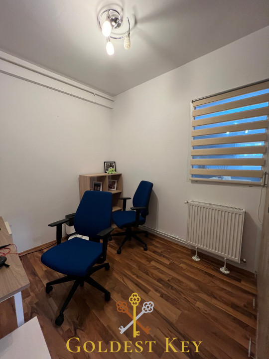 Apartament DECOMANDAT cu 2 camere, balcon și parcare exterioară 