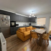 Apartament DECOMANDAT cu 2 camere, balcon și parcare exterioară 