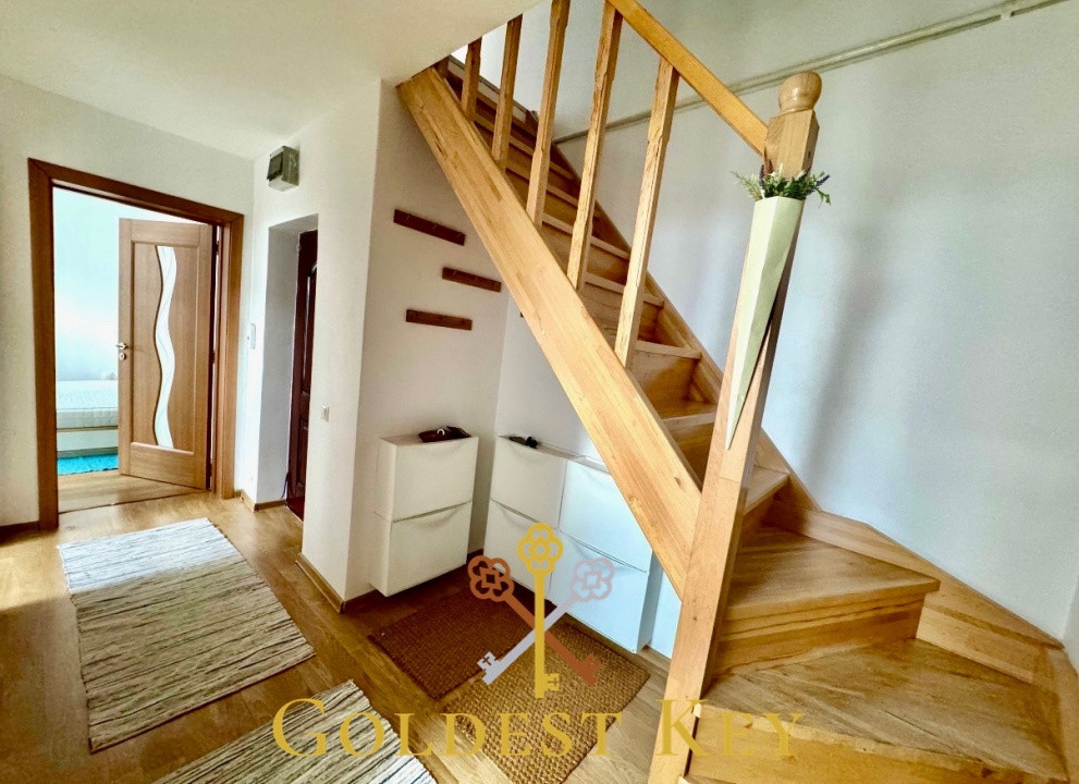 Apartament cu 4 camere pe 2 nivele+parcare-Baciu