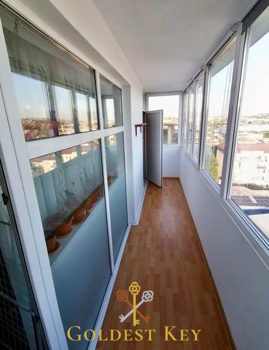 Apartament cu 3 camere si 2 balcoane - Baciu Petrom