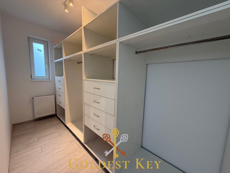Apartament NOU la cheie cu 3 camere și balcon 