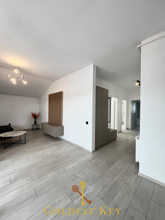 Apartament FINISAT cu 3 camere și parțial mobilat plus balcon