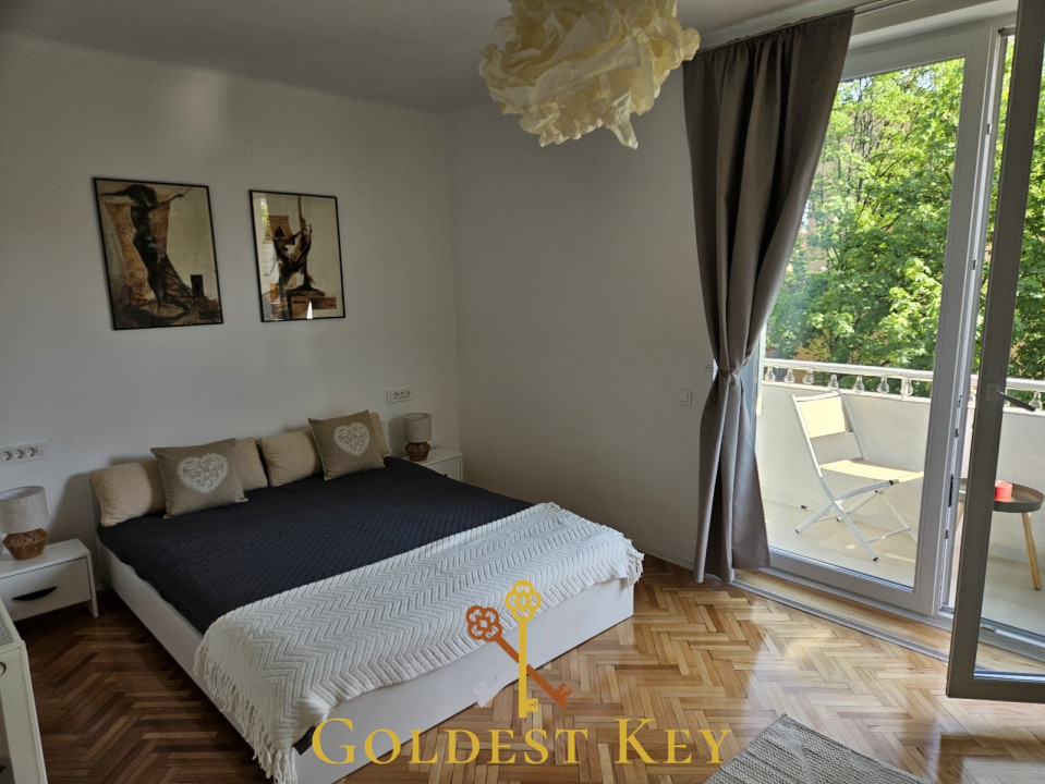 Apartament NOU renovat cu 2 camere și balcon. Central Horea