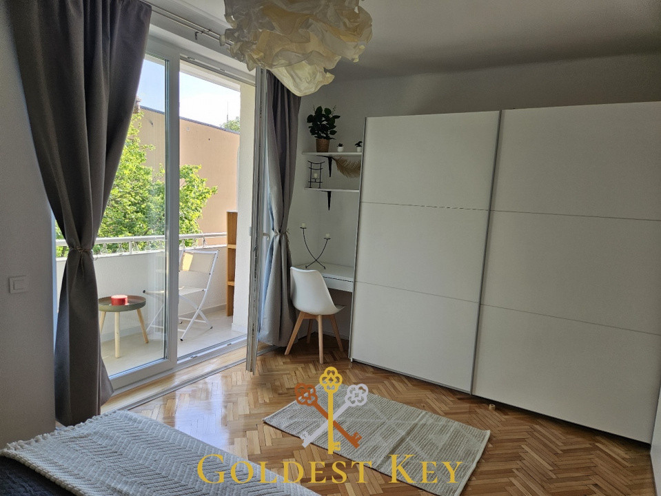 Apartament NOU renovat cu 2 camere și balcon. Central Horea