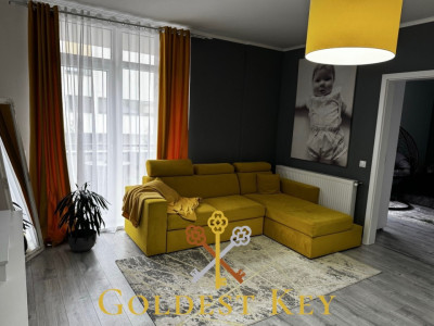Apartament DECOMANDAT cu 2 camere, balcon și parcare subterană 