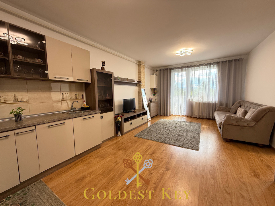 Apartament generos cu 2 camere, balcon și parcare exterioară 