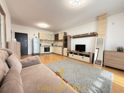 Apartament generos cu 2 camere, balcon și parcare exterioară 