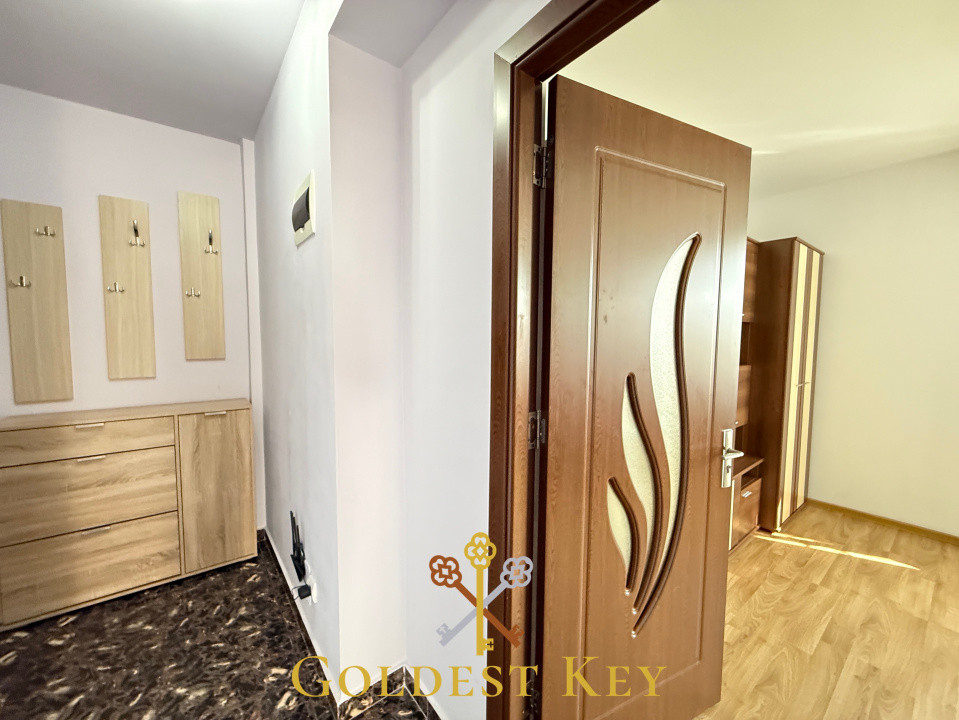 Apartament cu 2 camere decomandate, balcon, debara și parcare