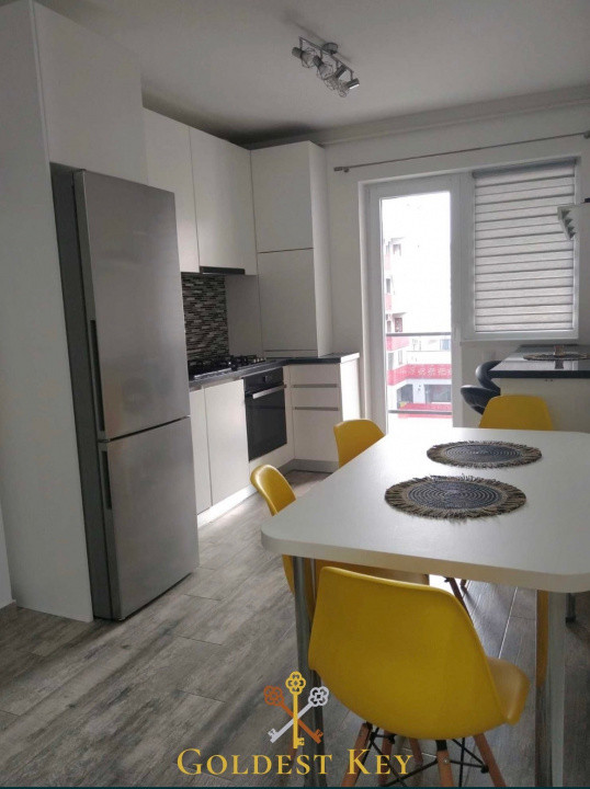 Apartament cu 2 camere decomandate zona Vivo