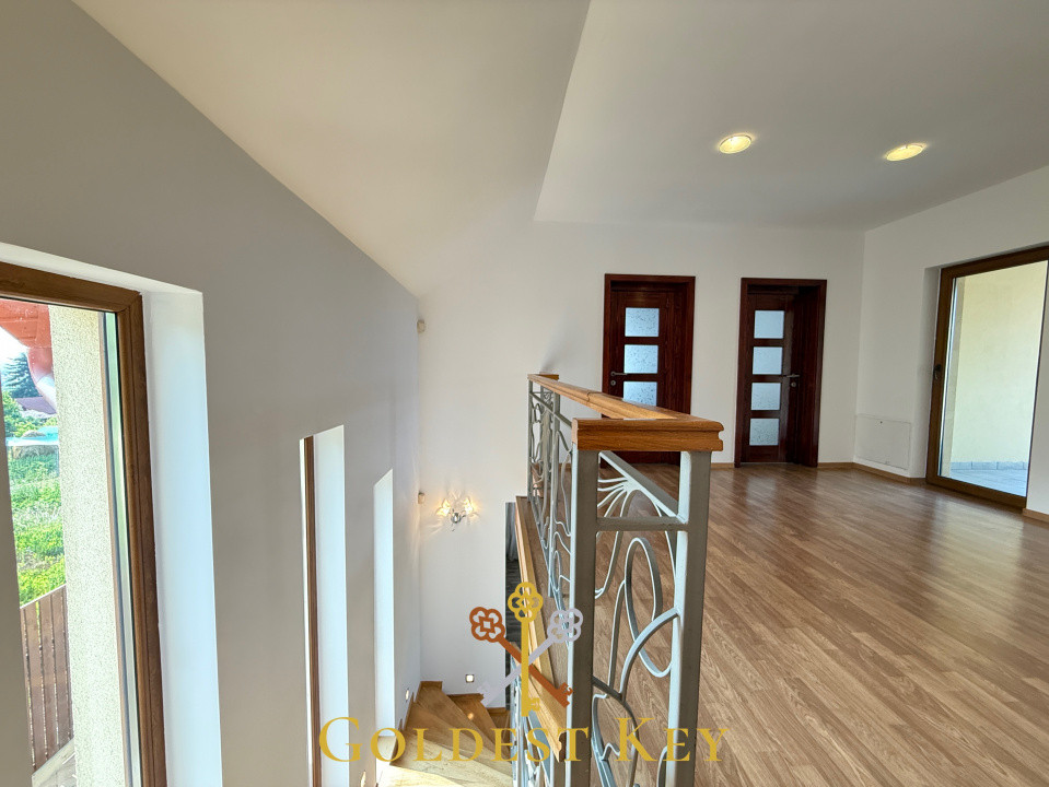 Casă individuală PET-FRIENDLY 4 camere 3 băi balcon terasă generoasa