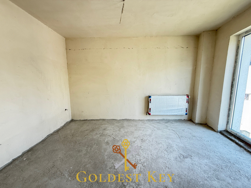 Apartament cu 2 camere și balcon - SEMIFINISAT - 