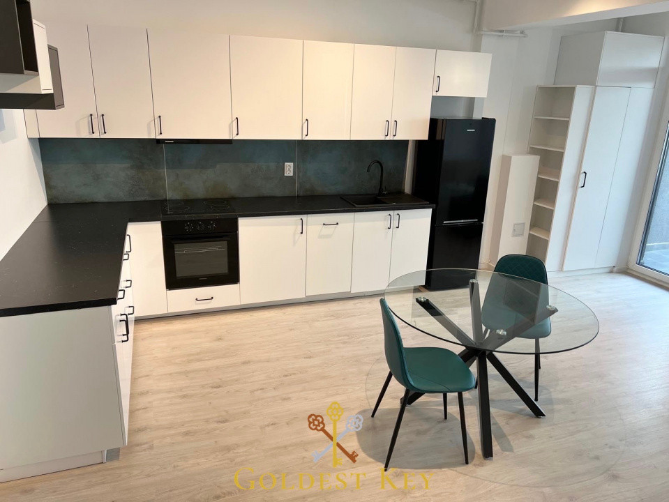 Apartament cu 2 camere semidecomandat zona Vivo