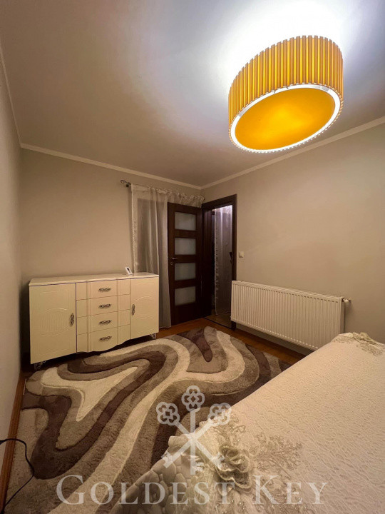 Apartament cu 3 camere decomandate balcoane și parcare 