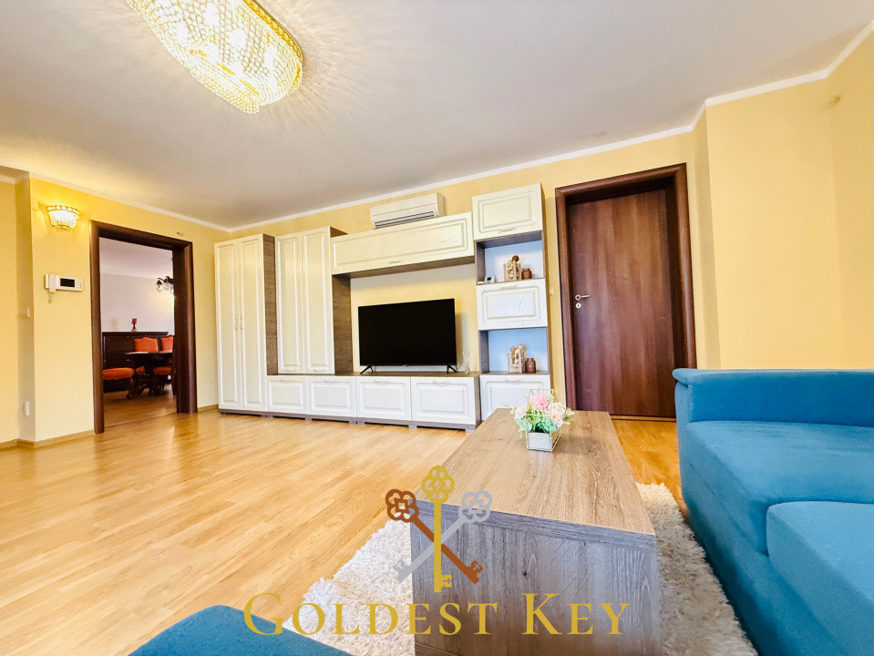 Apartament cu 3 camere decomandate balcoane și parcare 