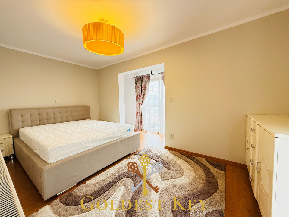 Apartament cu 3 camere decomandate balcoane și parcare 