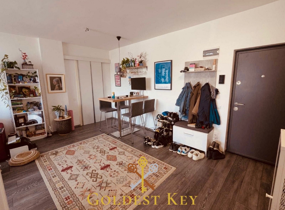 Apartament spațios cu 2 camere decomandate și balcon 