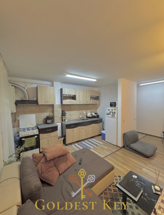 Apartament spre vânzare cu două camere, terasă, boxă și parcare! Baciu