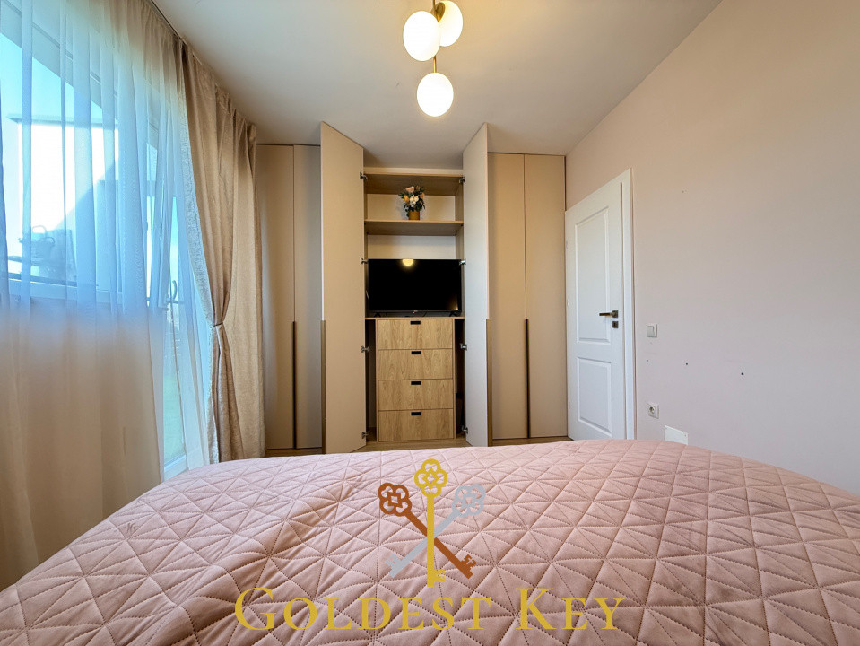 Apartament de tip penthouse cu 3 camere și terasă de 59 mp + 2 parcări 