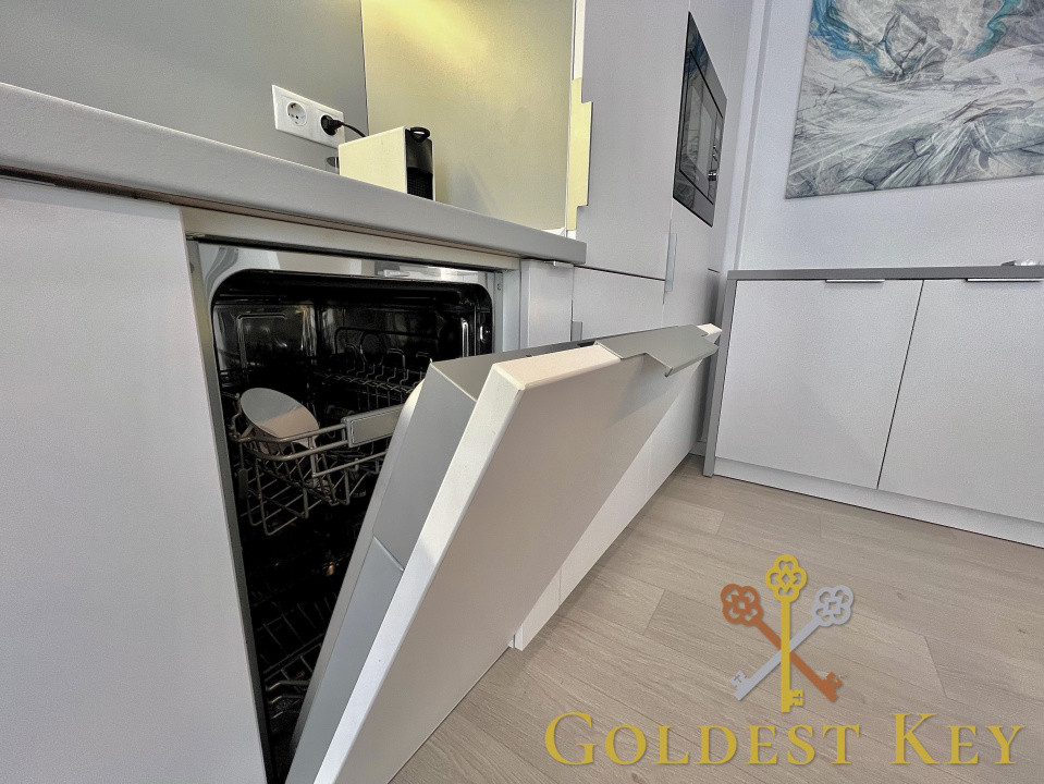 Apartament de tip penthouse cu 3 camere, terasă și parcare! Baciu