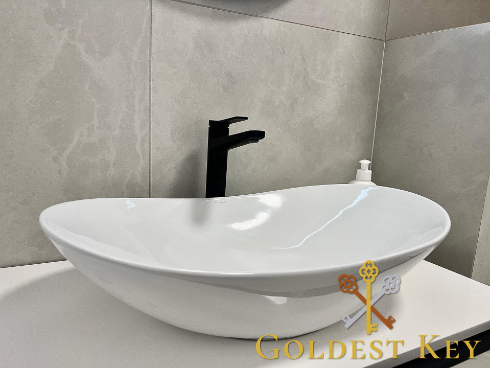 Apartament de tip penthouse cu 3 camere, terasă și parcare! Baciu