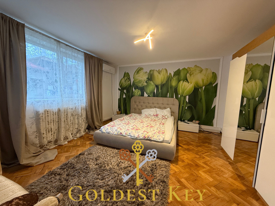 Casă cu 3 camere, 2 parcări - Gruia 