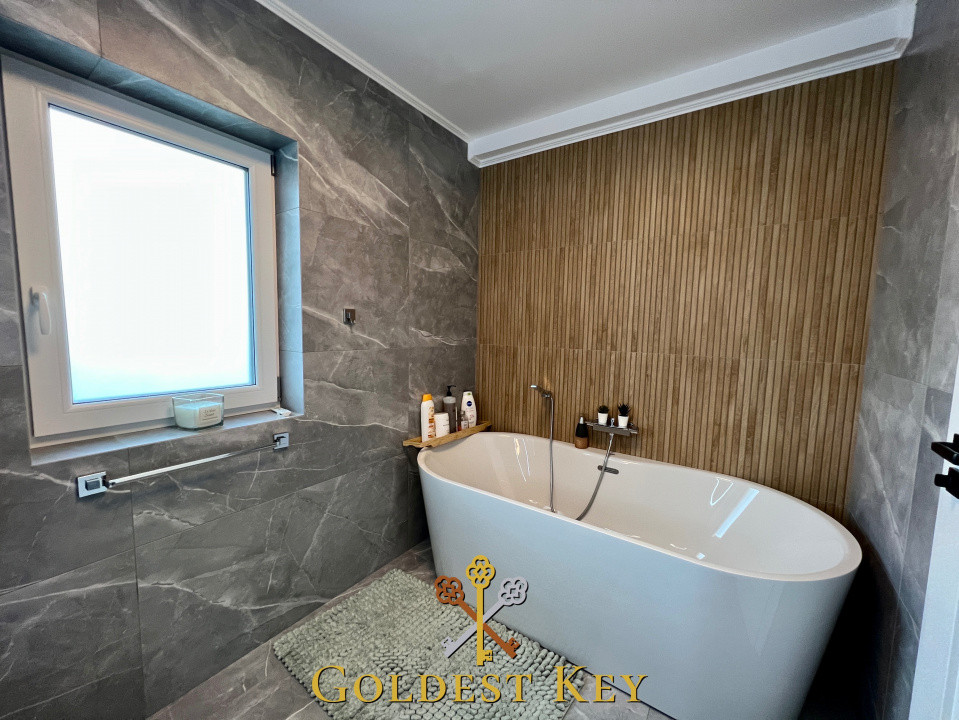 Casa ultramodernă cu 4 camere BACIU 