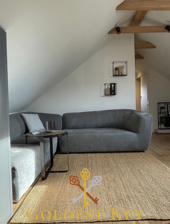 Apartament complet mobilat și utilat, cu parcare inclusă! Bună ziua! 