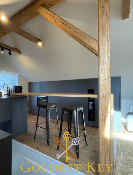 Apartament complet mobilat și utilat, cu parcare inclusă! Bună ziua! 