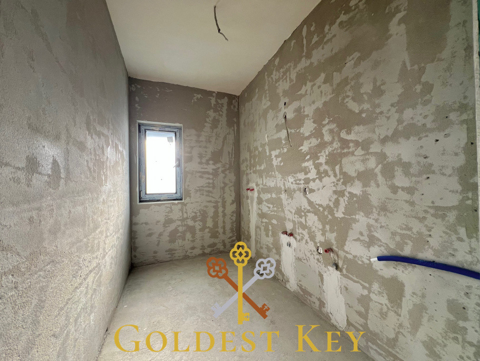 Apartament semifinisat cu 2 camere, balcon, parcare exterioară! Baciu