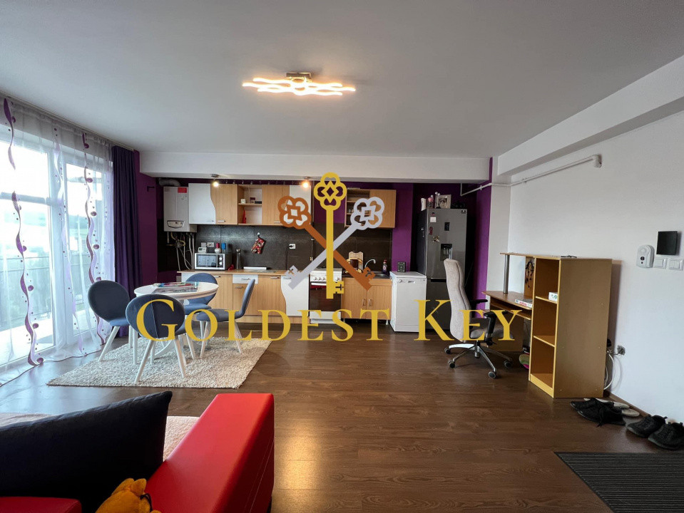 Apartament 2 camere, balcon. Aer conditionat. Lift. Orientat SUD.