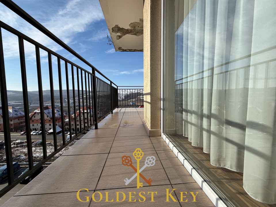 Apartament cu 2 camere și terasă, etaj intermediar BACIU