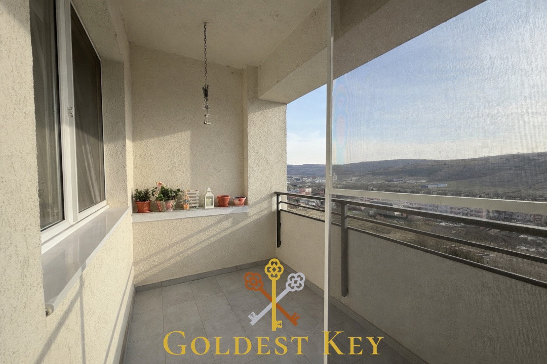 Apartament cu 3 camere, 2 băi, 2 balcoane la cheie. Baciu