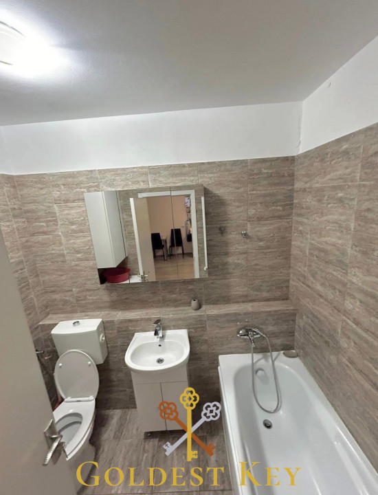 Apartament cu 2 camere, balcon și parcare exterioară 
