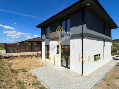 Casa individuală cu 5 camere și curte! Cu CF - în comuna Baciu