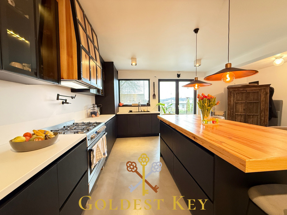 Casa ultrafinisată cu design deosebit în Baciu zona Petrom