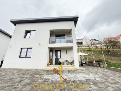 Casa ultrafinisată cu design deosebit în Baciu zona Petrom