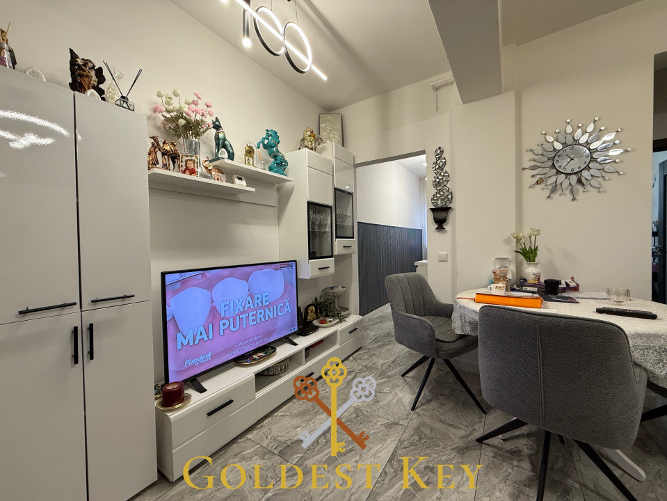 Apartament cu 3 camere, balcon și garaje Calea Baciului zona Petrom