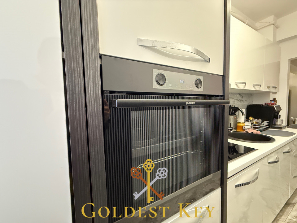 Apartament cu 3 camere, balcon și garaje Calea Baciului zona Petrom