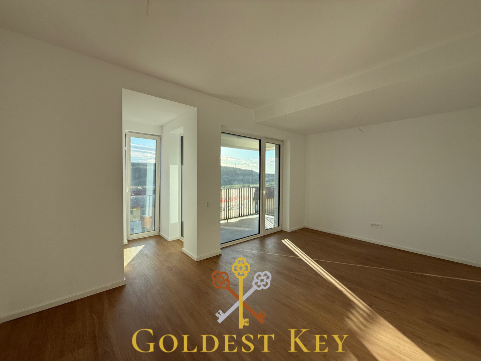 Apartament cu 3 camere, balcon și parcare exterioară. Bloc NOU