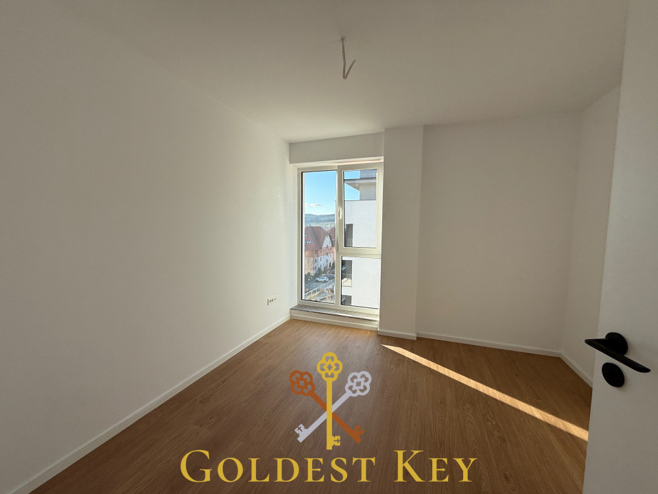 Apartament cu 3 camere, balcon și parcare exterioară. Bloc NOU