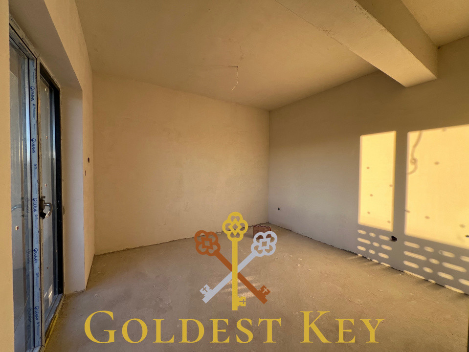 Apartament semifinisat cu două camere și două balcoane! BACIU