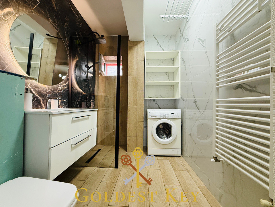 Apartament cu 3 camere integral renovat BACIU zona PETROM