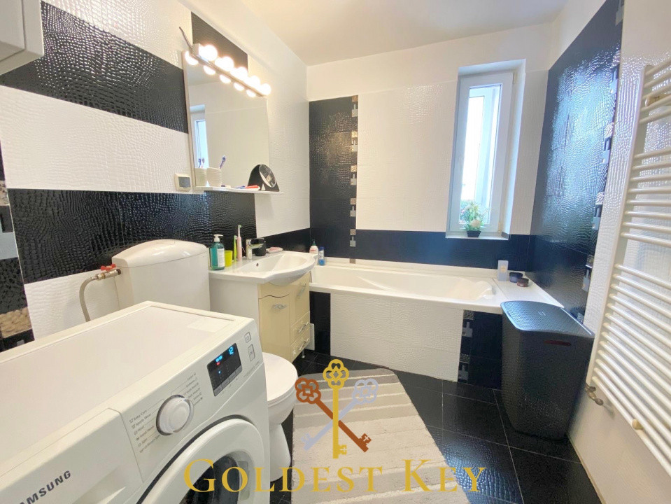 Apartament cu 3 camere, balcon in Baciu, bloc 2008