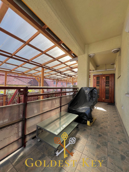 În centrul orașului! Apartament cu 4 camere și 2 terase! 80 mp utili 