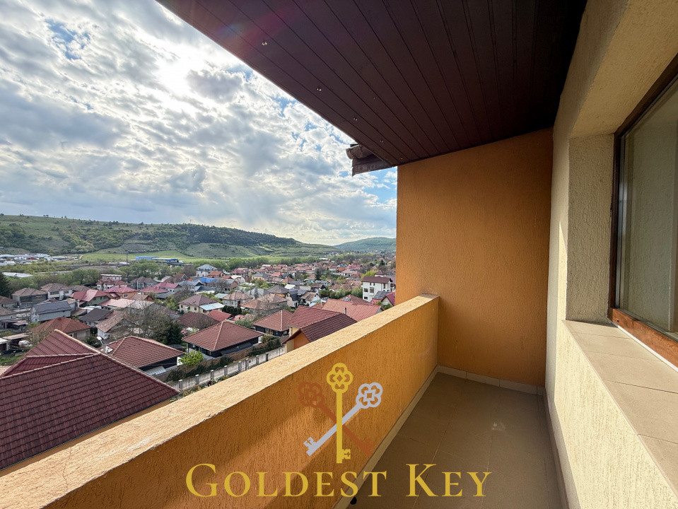 Apartament cu 2 camere, balcon și parcare exterioară 