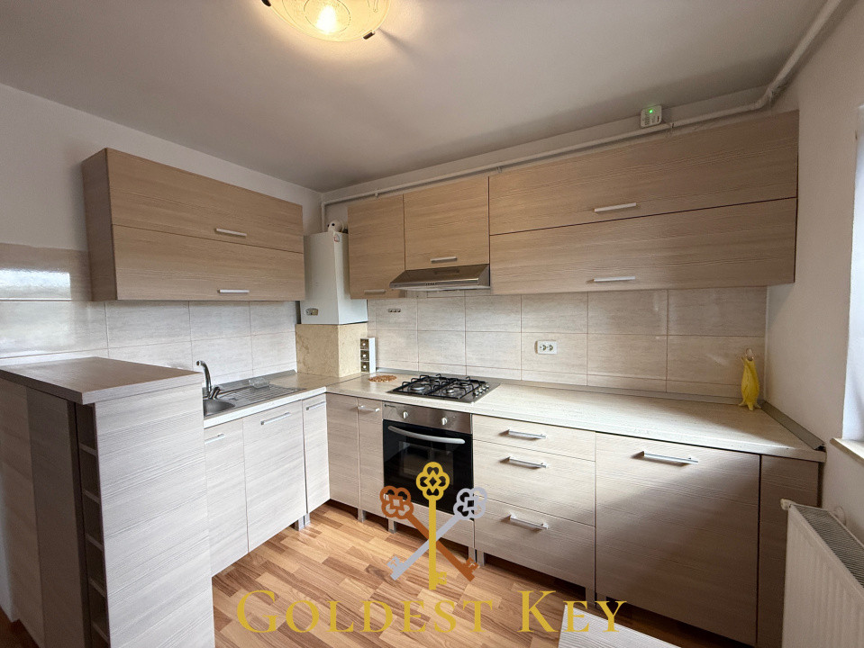 Apartament cu 2 camere, balcon și parcare exterioară 