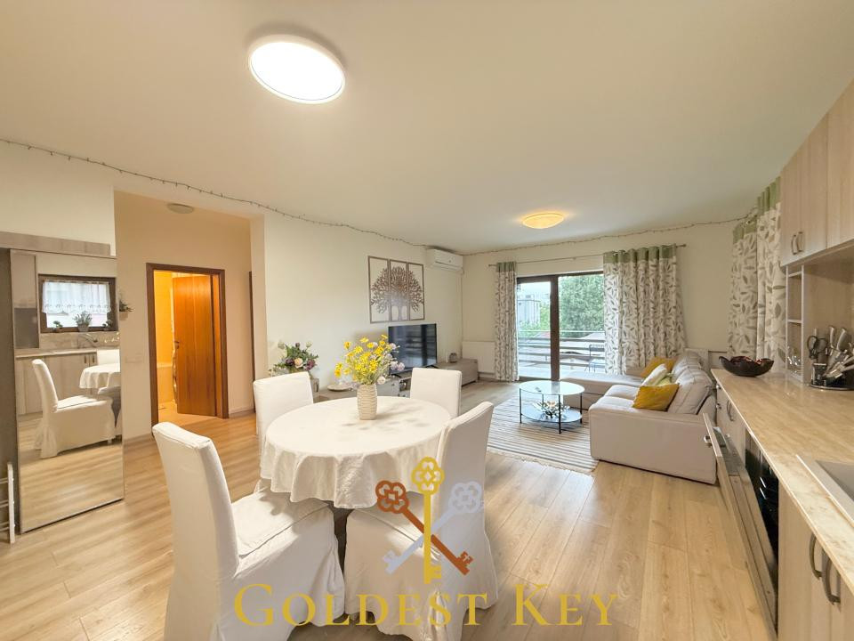 Apartament cu 3 camere, terasă, grădină, curte privată 